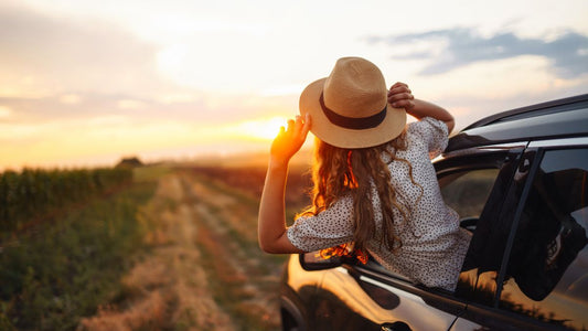 10 situaciones reales donde un urinario femenino te salva el día 🚻✨